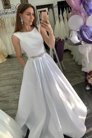 Sleeveless A-line Satin Wedding Dress with Pockets