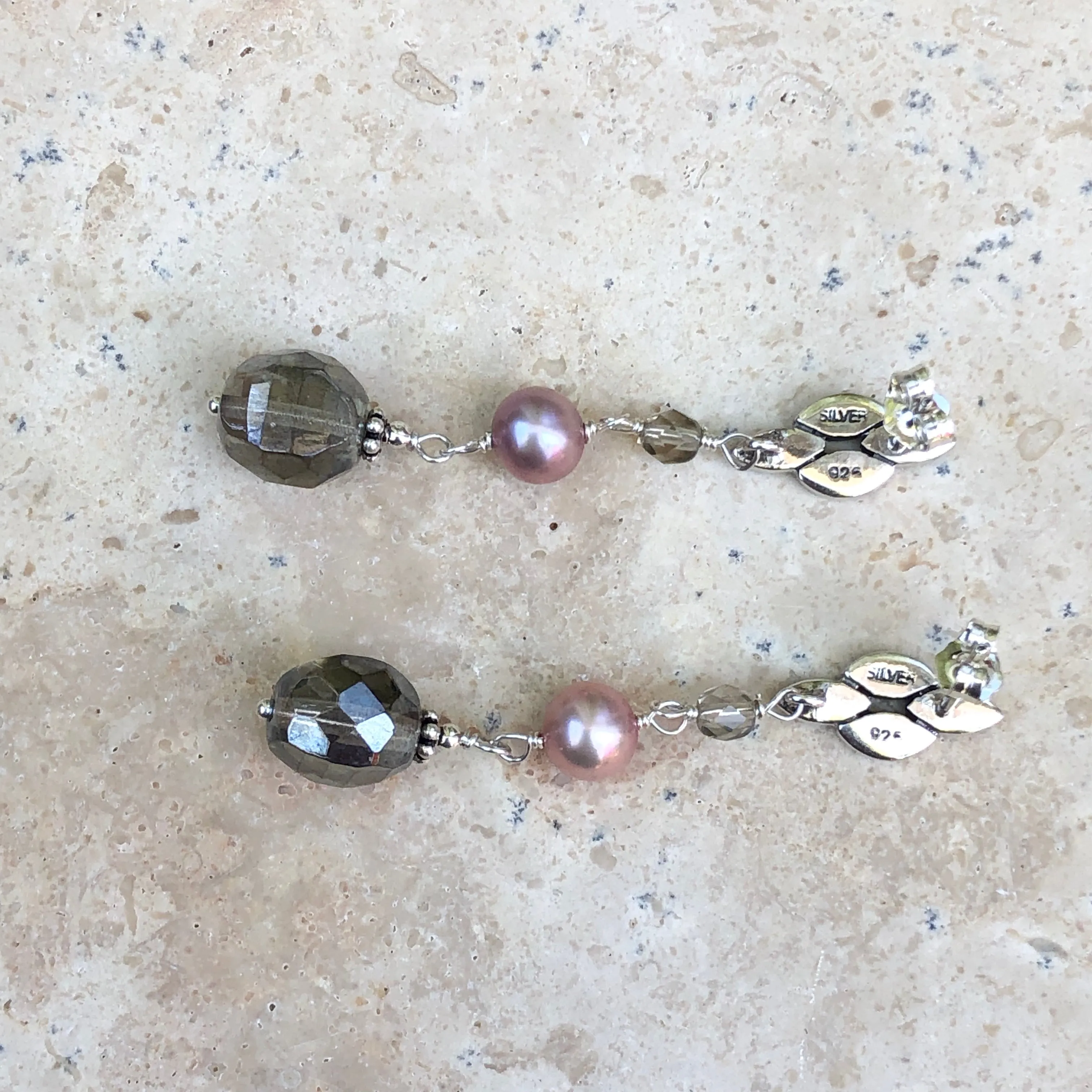 Sterling Silver Freshwater Cultured Cream Pearl   Glass Dangle Earrings