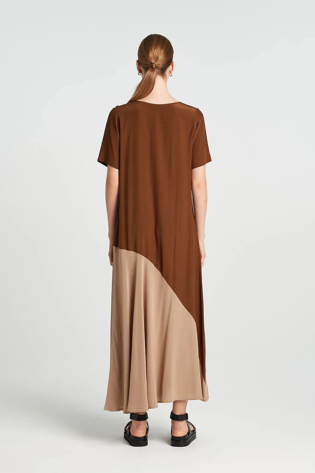 Traipse Dress - Chestnut