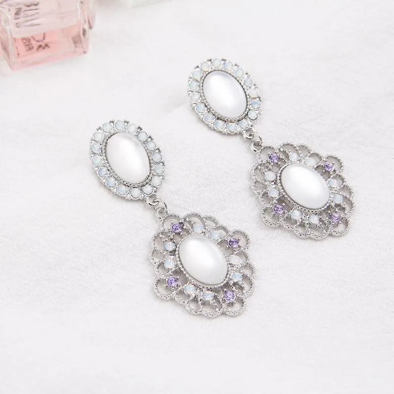 Vintage Flower Fashion Drop Earrings