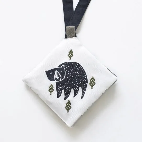 Wee Gallery - Crinkle Pages Stroller Toy - Woodland
