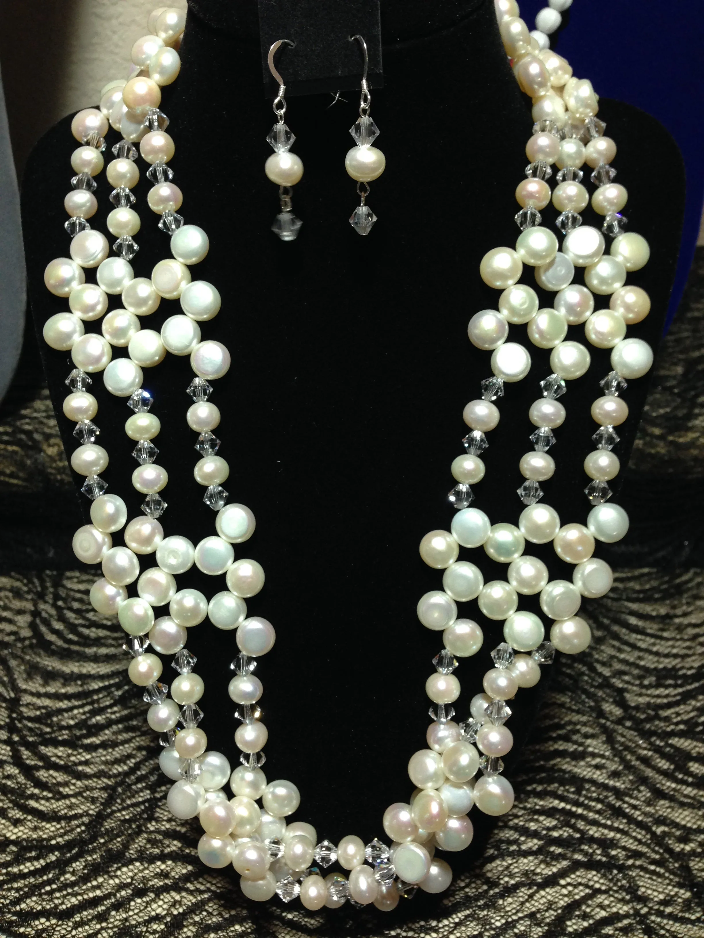 White Pearl Necklace   #20029