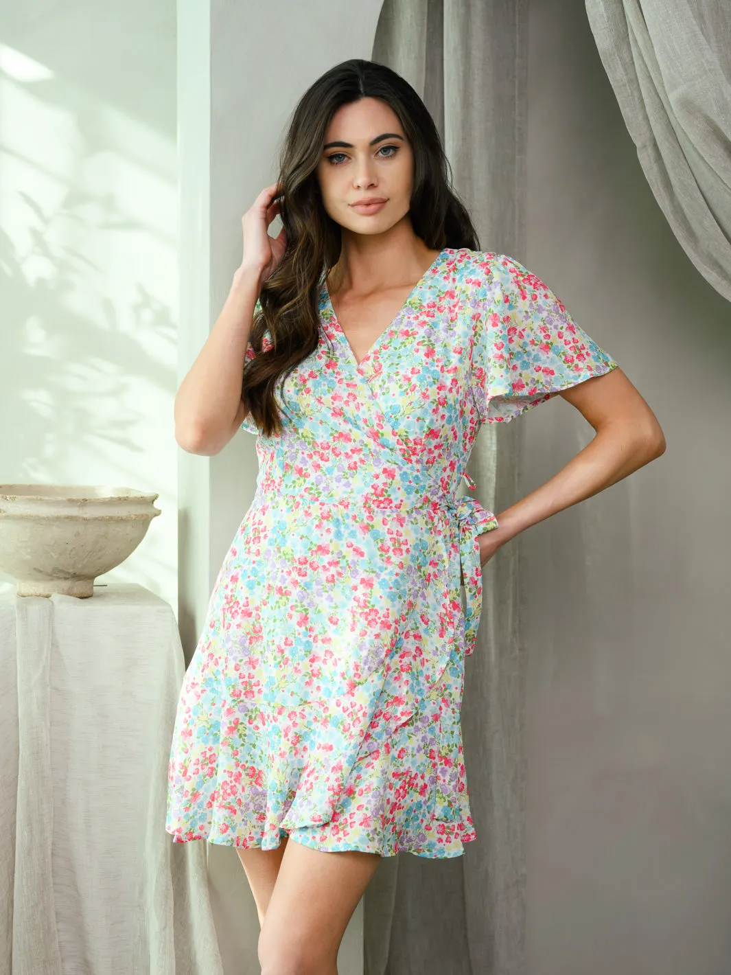 WOMEN'S SHORT SLEEVE FLORAL WRAP MINI DRESS