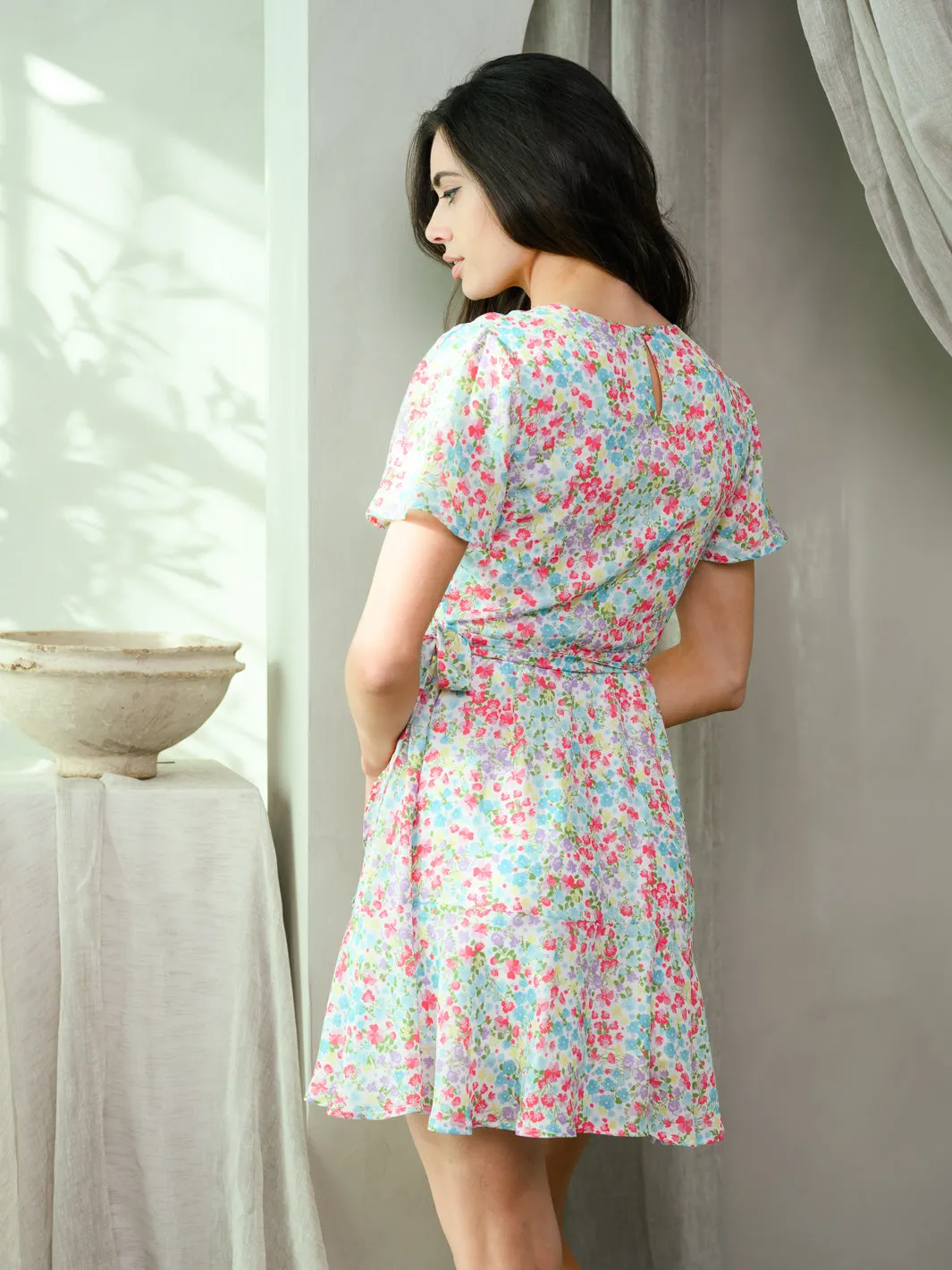WOMEN'S SHORT SLEEVE FLORAL WRAP MINI DRESS